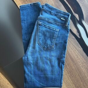 MOTHER The Looker Classic Crop Blue Denim jeans size 25